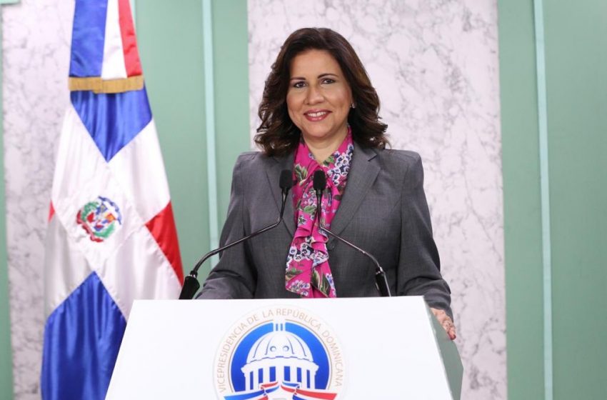  Margarita Cedeño: Gobierno está evaluando más de un millón de solicitudes para asistencia social