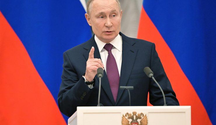  Putin admite que habrá que llegar a acuerdo sobre Ucrania y dice estar listo